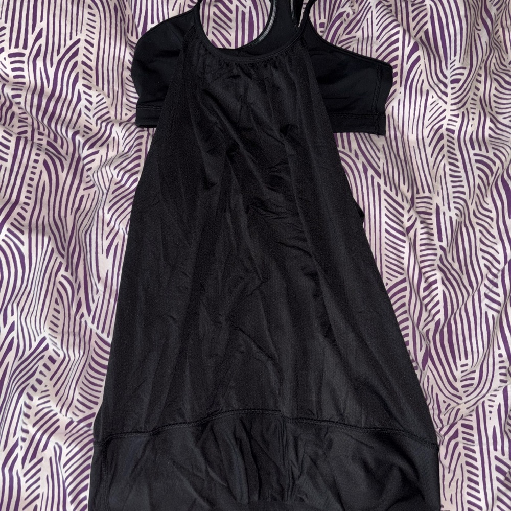 Lululemon tank with built in bra